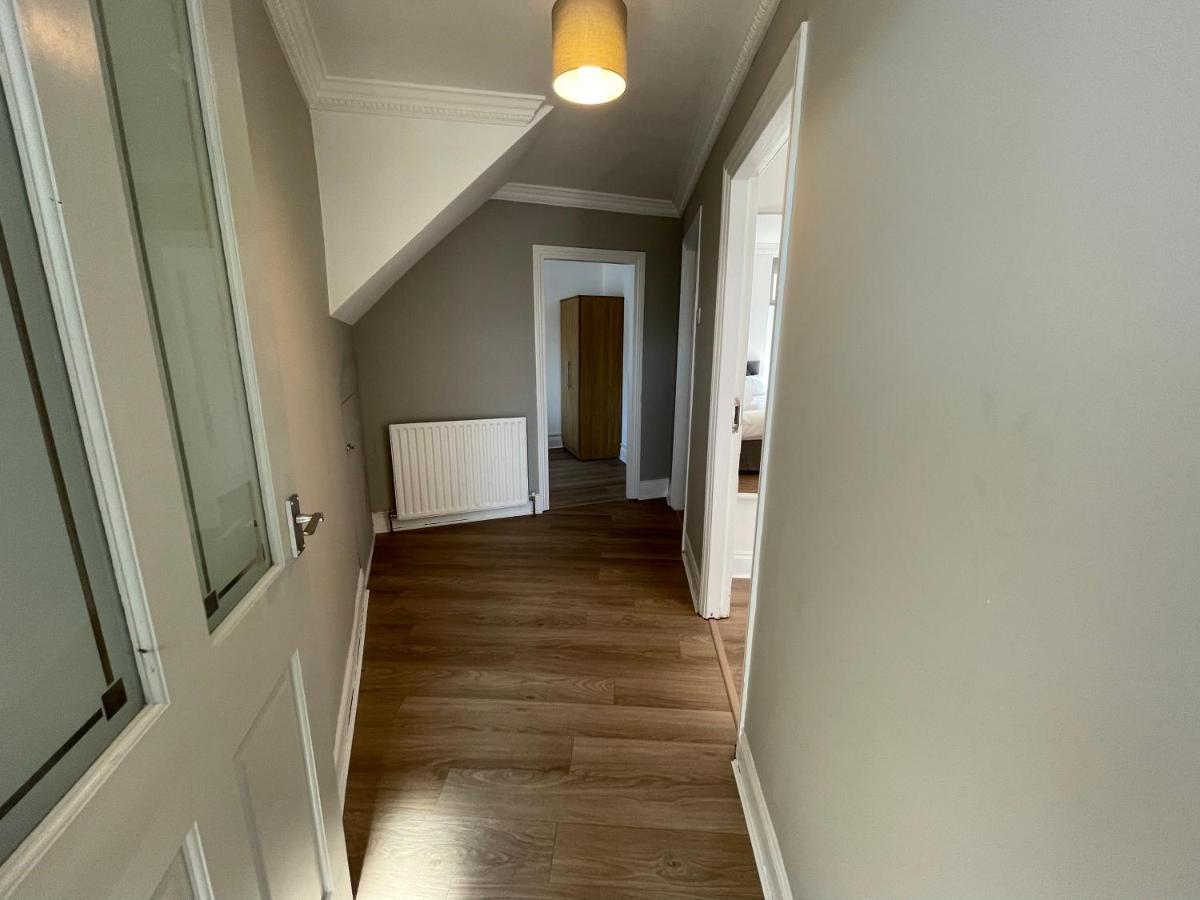 Huge Serviced Apartment With Free Parking Jesmond Esterno foto